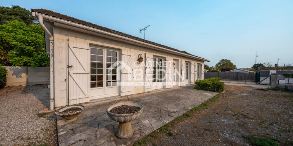maison à ST MEDARD EN JALLES (33160)